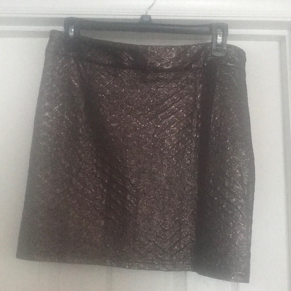 TCEC White Scalloped Hem Skirt main image 1